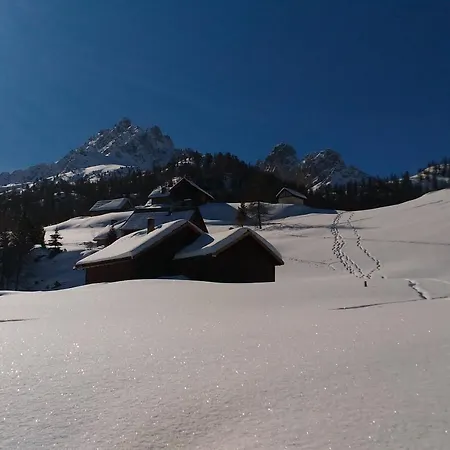 La Moulinière I - Functional&well-equipped With Open View Appartement